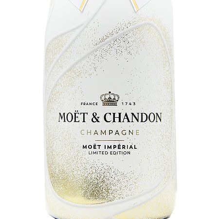 ホリデーシーズン、モエがかける”シャンパンの魔法